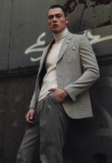 Make-up Academy, Männer Make-up, Fotografie Editortial Haarstyling, Fashion Shooting, male Make-up, Blazer look, Rollkragenpullover, short hair