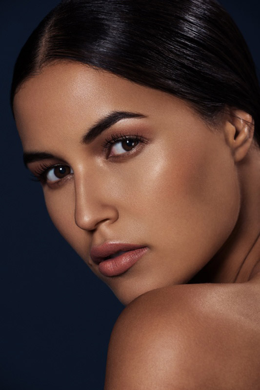 Sommermake-up, sunkissed Make-up, sleek hair , natürlicher Make-up Look, Beauty ausbildung Berlin, contouring, natural Look, shiny skin